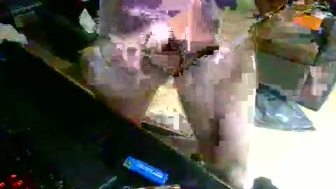 Snapshot of slowpix chatting on January 8, 8:07 pm Slowpi online show from January 8, 8:07 pm