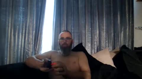 slutfucker20 online show from April 18, 7:01 am