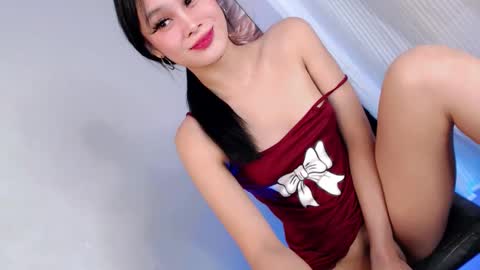 slutnextdoor28 online show from March 25, 12:44 pm