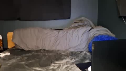 slutsandblunts online show from January 10, 3:30 am