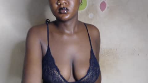 Snapshot of sluttx_choco chatting on June 7, 8:01 pm sluttx_choco online show from June 7, 8:01 pm