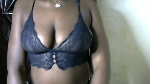 Snapshot of sluttx_choco chatting on July 5, 4:03 pm sluttx_choco online show from July 5, 4:03 pm