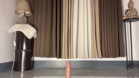 Slutty Lavinia online show from February 17, 5:08 pm