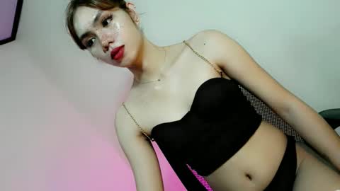 Snapshot of slutty_rose69 chatting on April 24, 10:39 am slutty_rose69 online show from April 24, 10:39 am