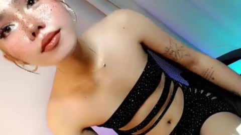 slutty_rose69 online show from July 17, 10:44 am
