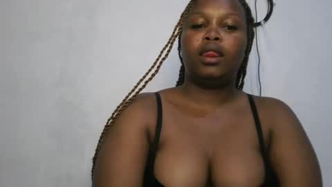 slutty_shan online show from October 18, 5:14 pm