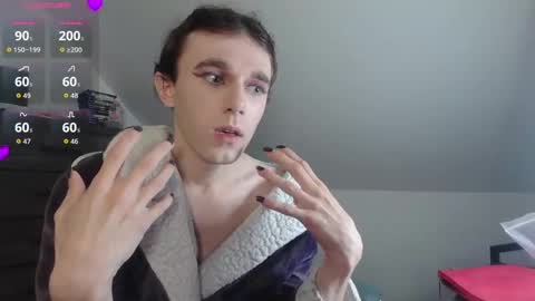 Snapshot of sluttyhorrorparty chatting on November 6, 6:42 pm Natsu online show from November 6, 6:42 pm