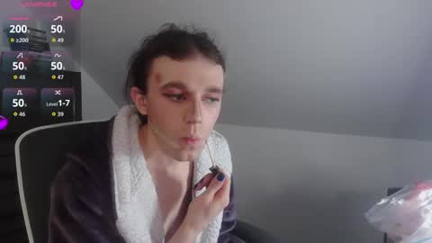 Natsu online show from February 19, 6:15 pm