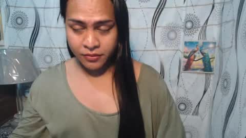 Snapshot of sluttyjaya chatting on July 17, 11:06 am sluttyjaya online show from July 17, 11:06 am