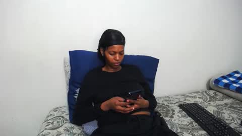 sluttykayy_ online show from May 13, 6:44 am