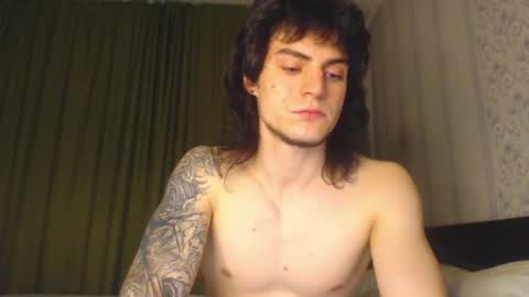 Gus online show from October 31, 5:03 pm