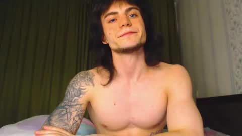 Gus online show from December 3, 3:54 pm