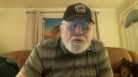 Snapshot of slydevi1 chatting on October 27, 9:52 pm Slydevil online show from October 27, 9:52 pm