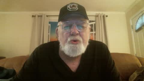 Snapshot of slydevi1 chatting on November 30, 7:51 pm Slydevil online show from November 30, 7:51 pm