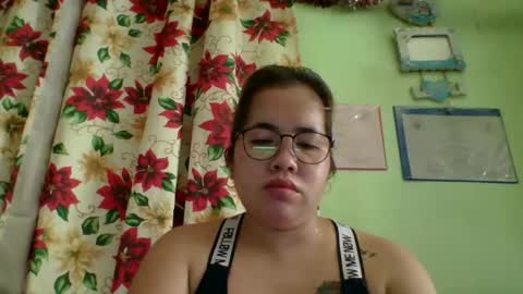 Lovewella online show from November 18, 1:22 am