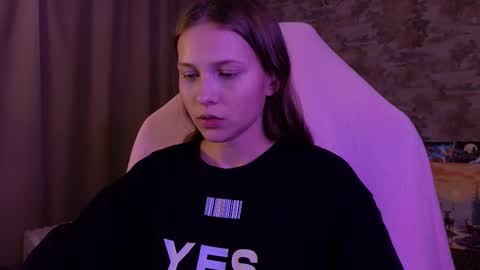 Emma online show from February 16, 11:12 pm