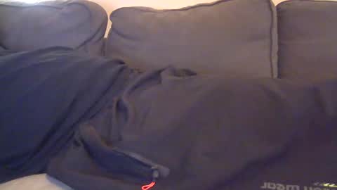 Snapshot of smallandshy1980 chatting on January 14, 9:26 am smallandshy1980 online show from January 14, 9:26 am