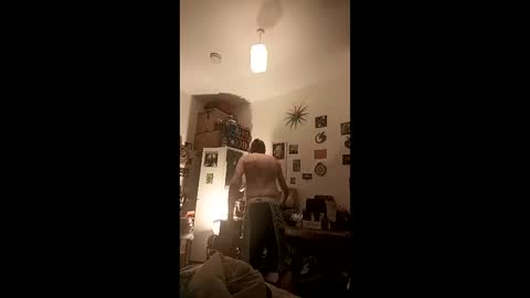 smalldick1975704669 online show from May 4, 2:51 am