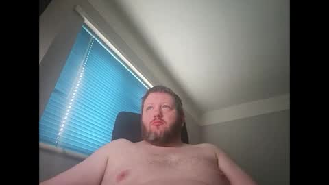 smallone19832 online show from February 26, 8:26 am