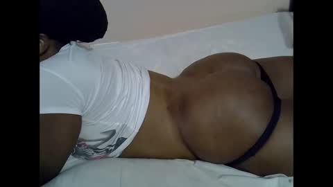 smart_lilly online show from December 20, 6:48 pm