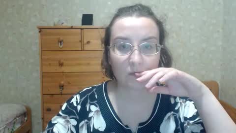 smart_rose online show from October 6, 2:58 pm