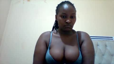 Snapshot of smartqueen1 chatting on January 8, 2:14 am Katerina online show from January 8, 2:14 am