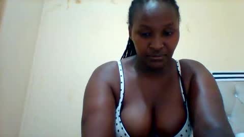 Snapshot of smartqueen1 chatting on January 9, 2:20 pm Katerina online show from January 9, 2:20 pm