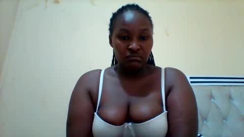 Snapshot of smartqueen1 chatting on January 10, 2:30 pm Katerina online show from January 10, 2:30 pm