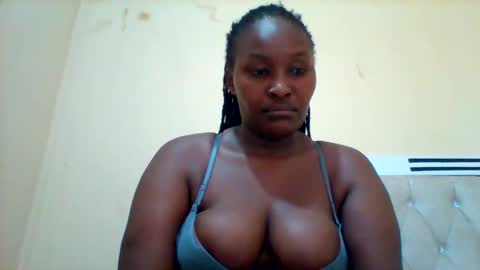 Snapshot of smartqueen1 chatting on January 13, 1:16 pm Katerina online show from January 13, 1:16 pm