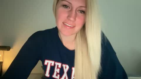 smexxii93 online show from December 18, 3:51 pm