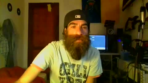 Snapshot of smile3555 chatting on March 1, 7:08 am willy online show from March 1, 7:08 am