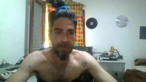 willy online show from May 29, 6:33 am