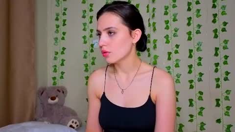 Bella online show from August 8, 9:17 pm