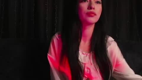 Snapshot of smilesviktoria chatting on June 18, 9:30 pm Victoria online show from June 18, 9:30 pm