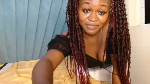 smiley_berry online show from November 28, 12:02 am