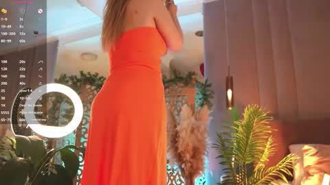 Mia online show from March 16, 5:44 am