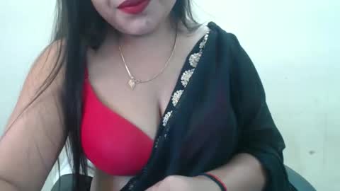 Snapshot of smiley_queen99 chatting on April 30, 8:31 am smiley online show from April 30, 8:31 am