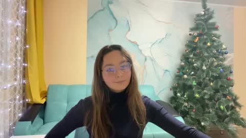 Snapshot of smiling_riddle chatting on December 20, 5:29 pm smiling_riddle online show from December 20, 5:29 pm