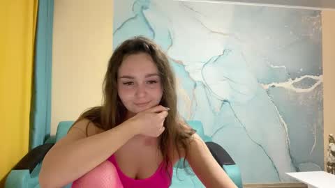 Snapshot of smiling_riddle chatting on February 10, 3:53 pm smiling_riddle online show from February 10, 3:53 pm