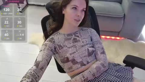 Snapshot of smilym chatting on November 7, 12:21 am smilym online show from November 7, 12:21 am