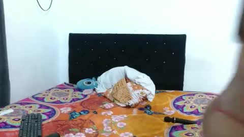 Smith y Mia online show from February 3, 12:53 am