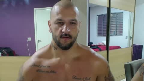 Snapshot of smithduke chatting on February 15, 3:09 am smithduke online show from February 15, 3:09 am