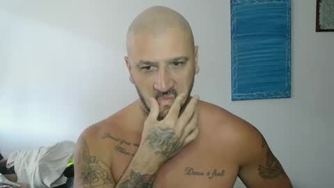 Snapshot of smithduke chatting on November 14, 7:56 pm smithduke online show from November 14, 7:56 pm