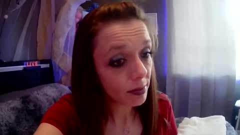 Snapshot of smokeingbitch420 chatting on March 12, 4:35 pm love bug online show from March 12, 4:35 pm
