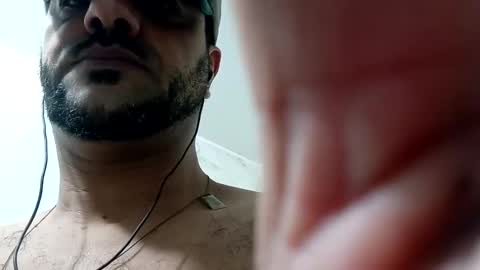 SMOKERBEAST online show from November 18, 6:45 pm