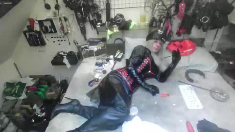 smokeslut365 online show from November 25, 2:44 am