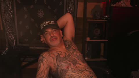 Smokey915 online show from February 6, 11:32 am