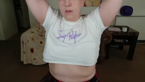 Snapshot of smokihippi chatting on July 1, 2:51 pm Big Dawg online show from July 1, 2:51 pm