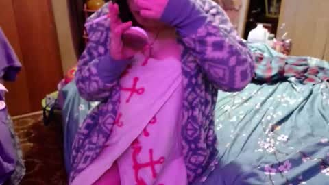 DIAN dee-ann online show from March 13, 5:03 am