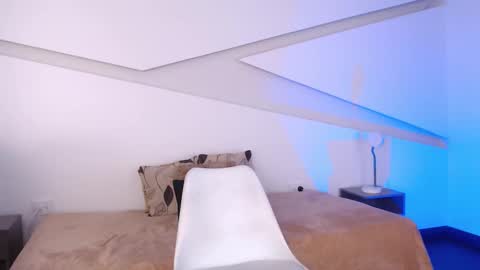 Ethan online show from January 15, 2:43 pm